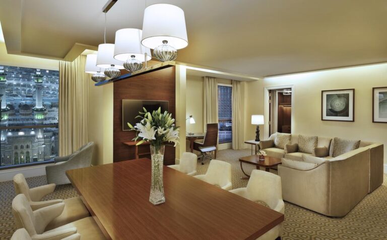 Conrad_Hotel_Bedrooms