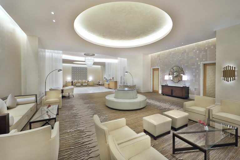 Hilton_Convention_Hotel_Sitting_Area