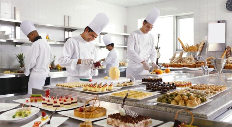 Swissotel_Makkah_Hotel_Kitchen