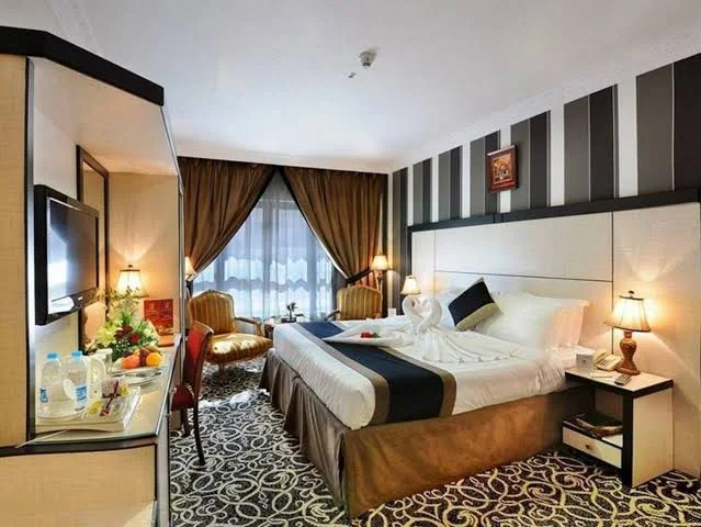 14 Nights 4 Star Ramadan Umrah Package 2027