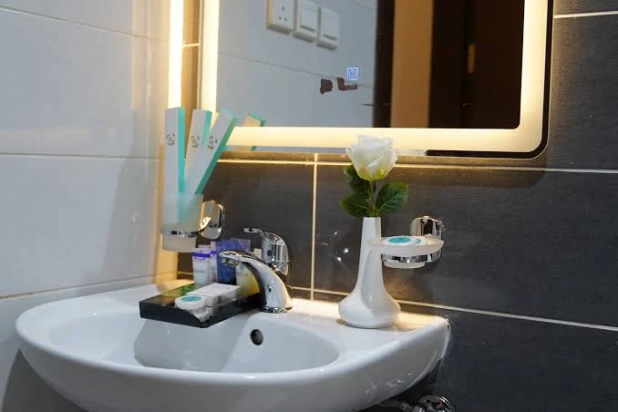 7 Nights 3 star September Umrah Package 2026 emaar al andalusia hotel makkah