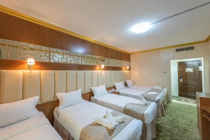 14 Nights 3 star Umrah Package